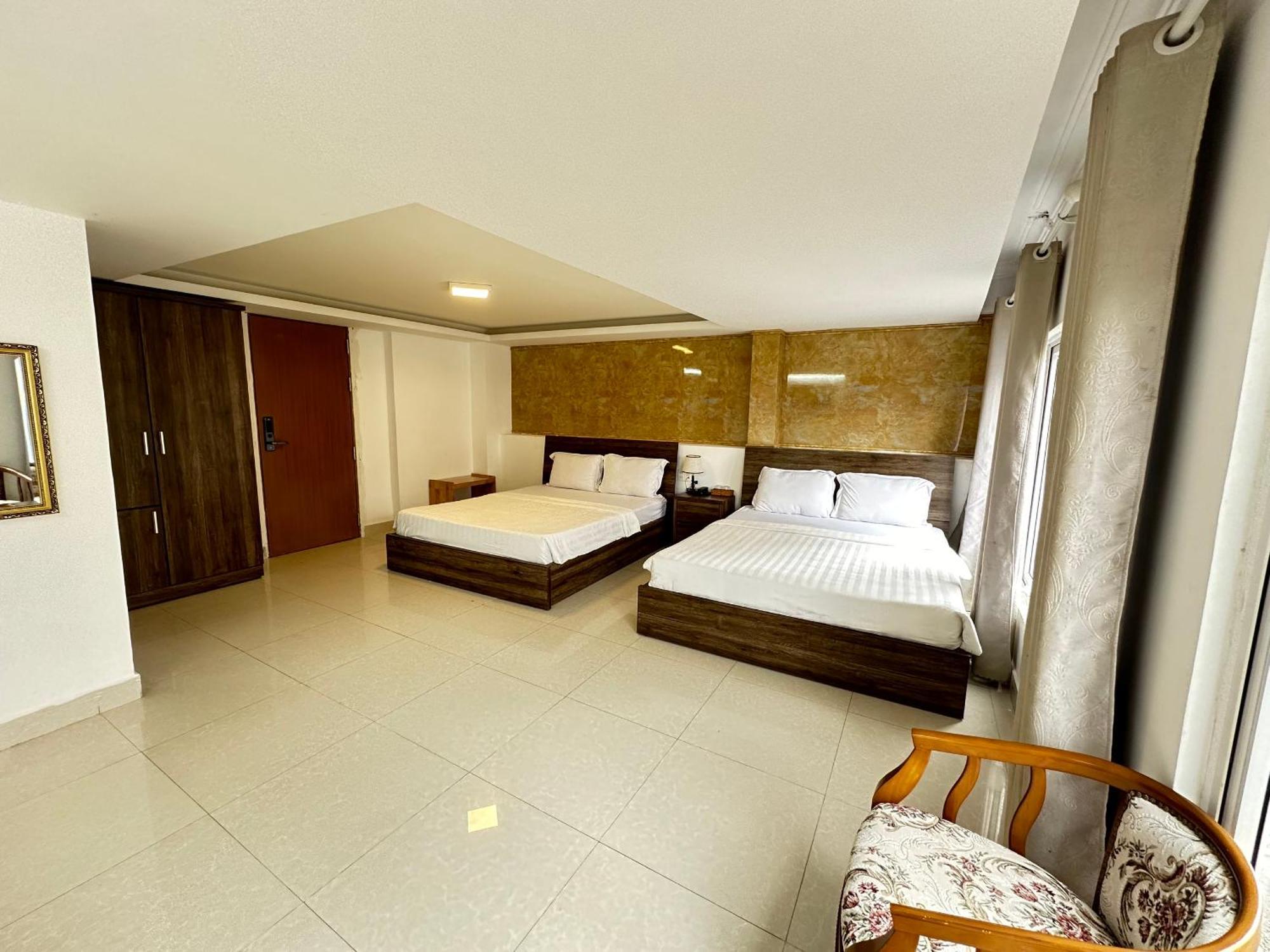 Thanh Thanh 5 Dalat Hotel - Ks Gan Cho Dem Gia Re エクステリア 写真