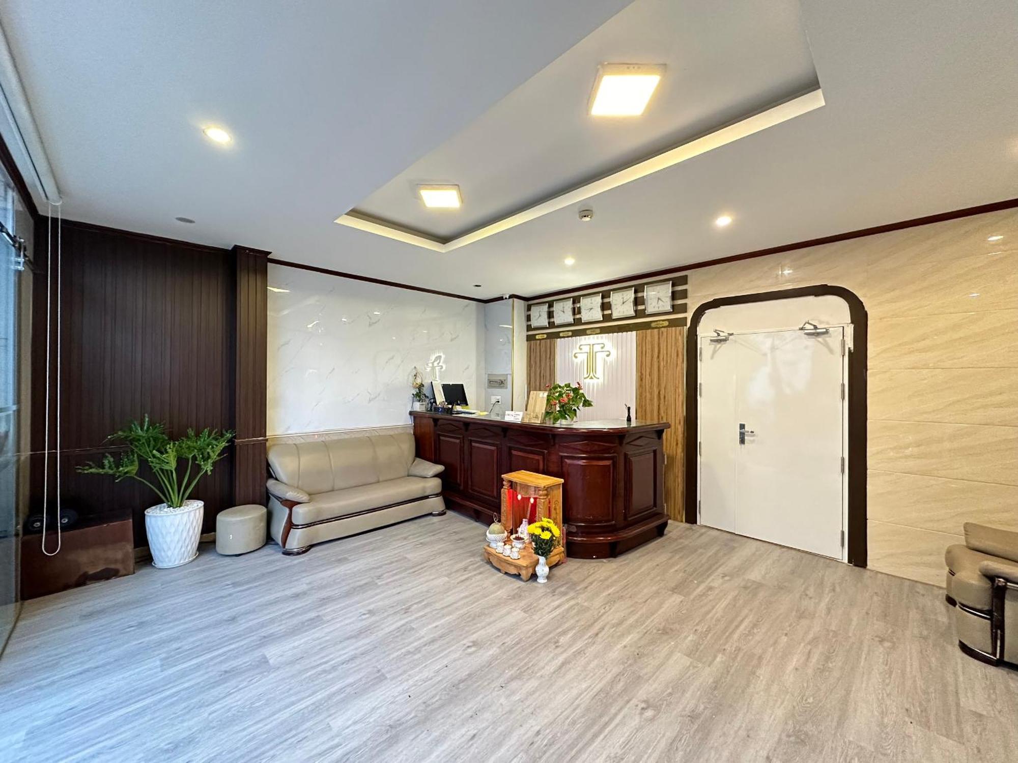 Thanh Thanh 5 Dalat Hotel - Ks Gan Cho Dem Gia Re エクステリア 写真