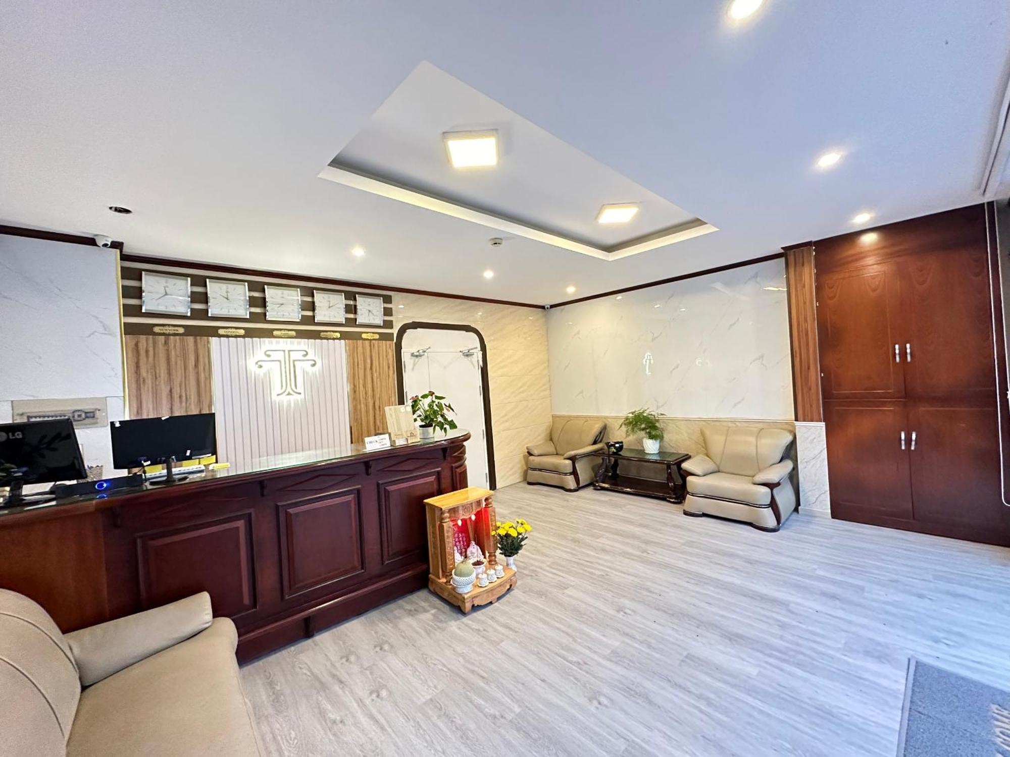Thanh Thanh 5 Dalat Hotel - Ks Gan Cho Dem Gia Re エクステリア 写真