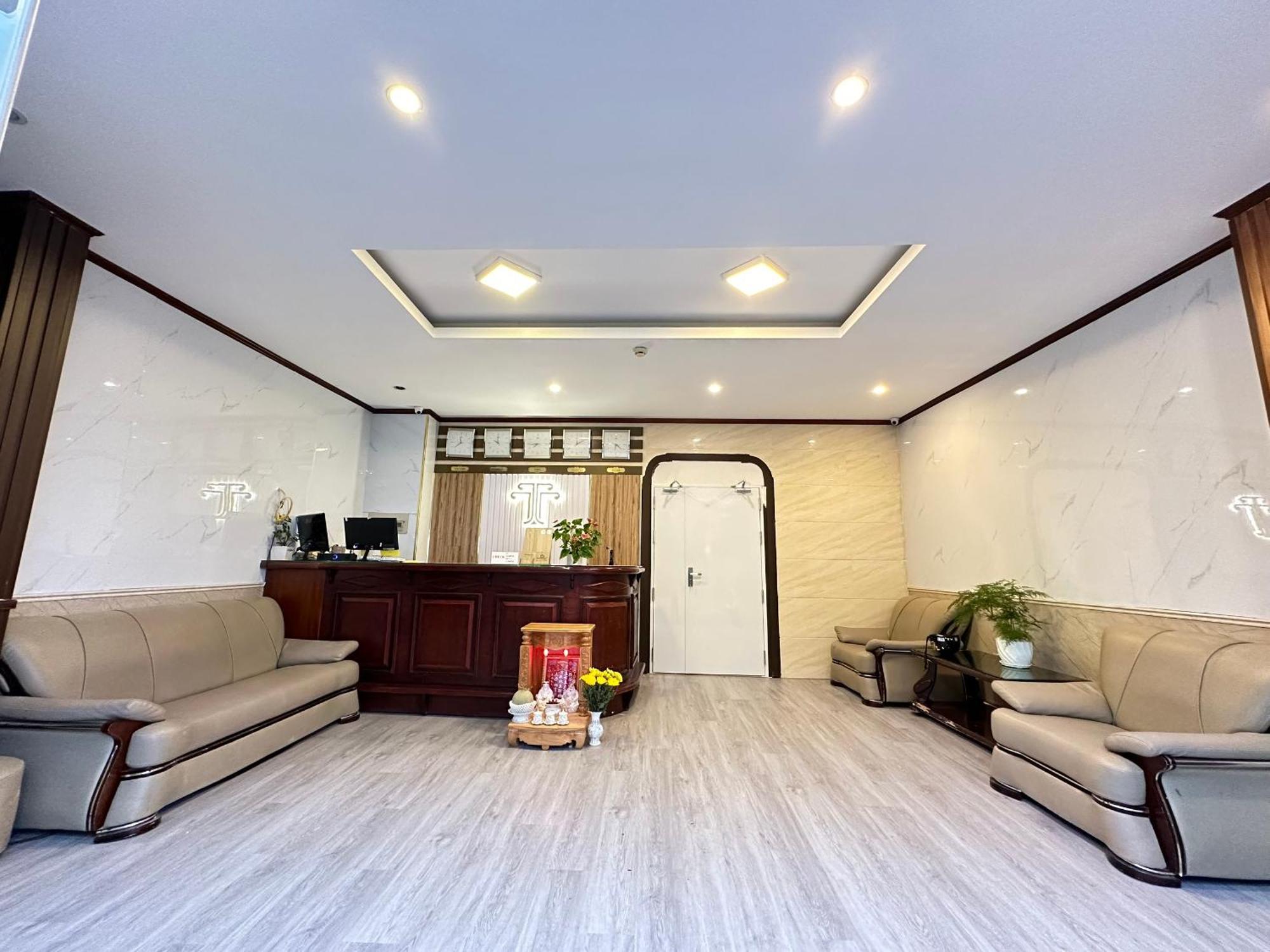 Thanh Thanh 5 Dalat Hotel - Ks Gan Cho Dem Gia Re エクステリア 写真
