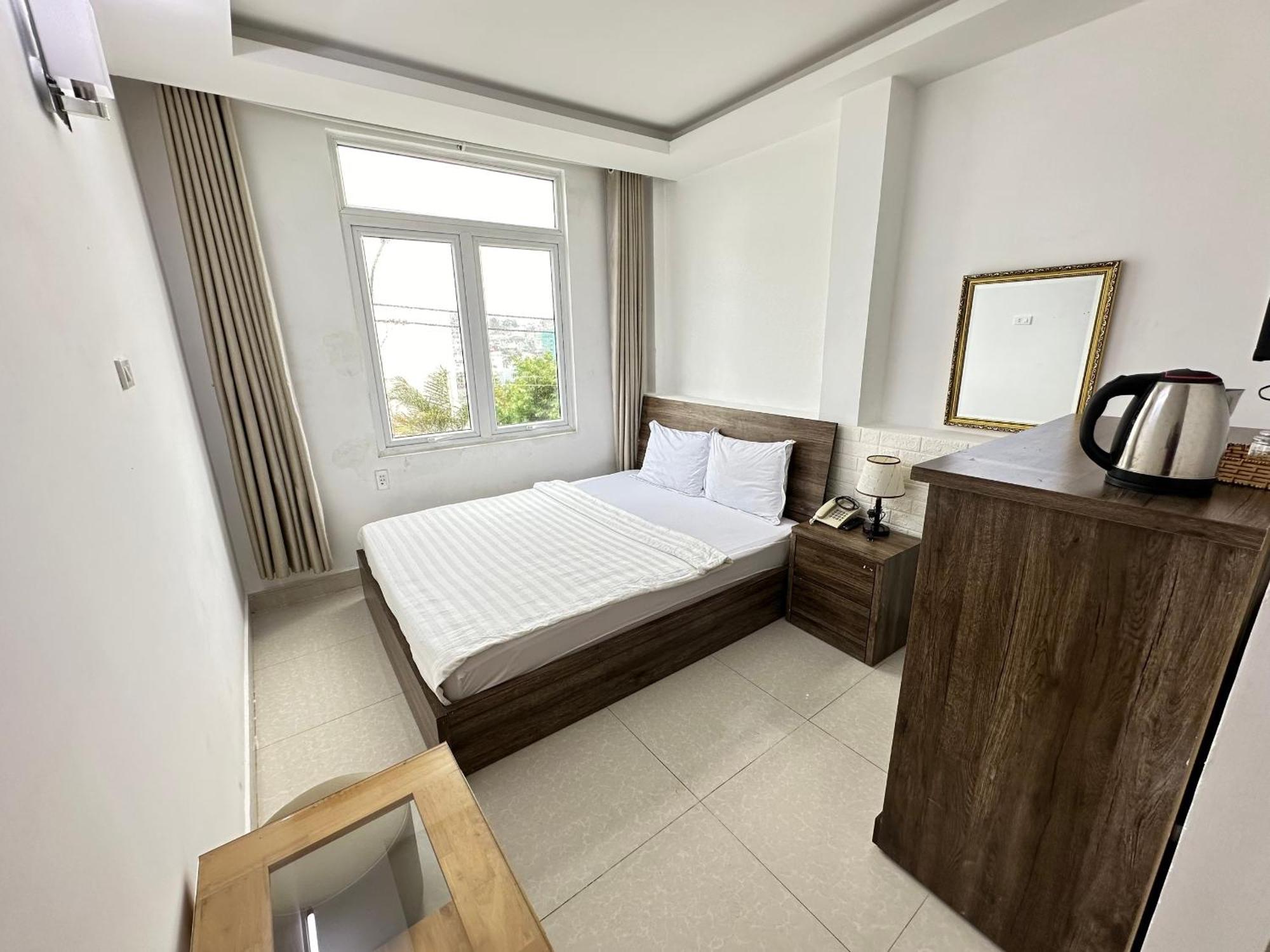 Thanh Thanh 5 Dalat Hotel - Ks Gan Cho Dem Gia Re エクステリア 写真