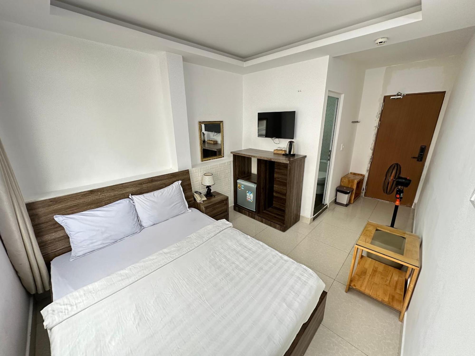 Thanh Thanh 5 Dalat Hotel - Ks Gan Cho Dem Gia Re エクステリア 写真